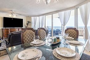 Beach Luxury 3BR w/ Spa Baths + Pool Bar