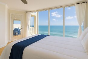 Beach Luxury 3BR w/ Spa Baths + Pool Bar