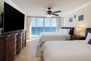 Stunning Gulf 2BR Pools, Spa, Balcony