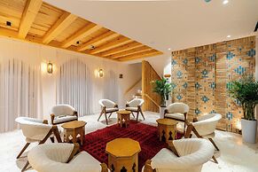 Sarhad Hotel