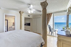 Beachfront King Suite Balcony + Jacuzzi