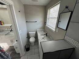 Private Studio Pet Friendly A/C + Wi-fi