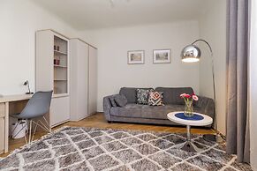 ShortStayPoland Nowolipie B182