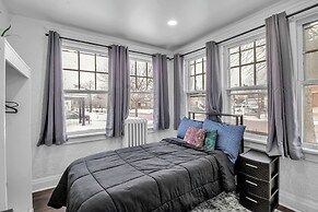 Spacious 4BR Near UB & Niagara Falls - Pet Friendly