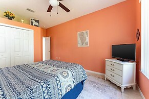 Spacious Family Villa Near Disney + Pool