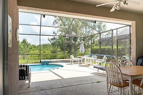 Spacious Family Villa Near Disney + Pool