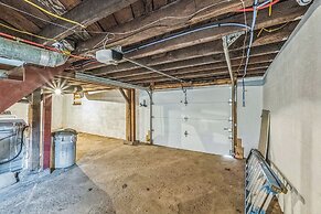 Peaceful 5BR Home: Lake Access & Work Space