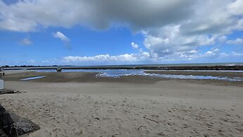 Serrmabi Pé na Areia by La Playa