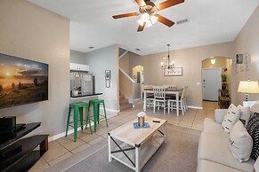 Family 4BR Home w/ Resort Pool Near Disney