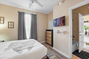 Family 4BR Home w/ Resort Pool Near Disney