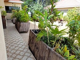 The Marais Hotel and Suites- SIAYA