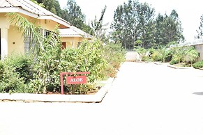 The Marais Hotel and Suites- SIAYA