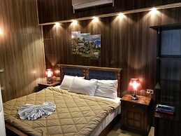 Cairo Plaza Luxe Hotel