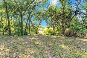 Modern Family Retreat Near Orlando Attractions