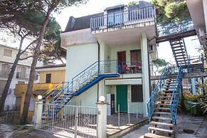 Charming 2-room Apartment in a Peaceful Residential Area