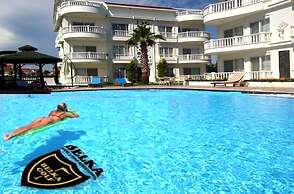 Belka Golf Residence Delux apt. Poolside