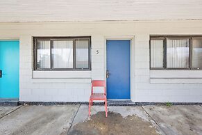 Cozy 1BR Retreat in Brownstown Relax & Unwind!