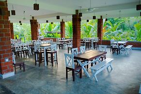 Sky 14 Safari Resort