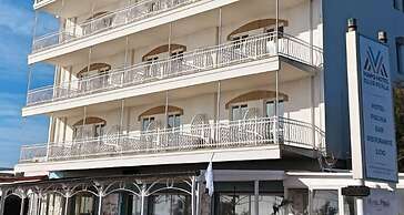 Hotel Club Perla