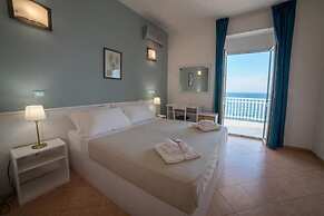 Hotel Club Perla