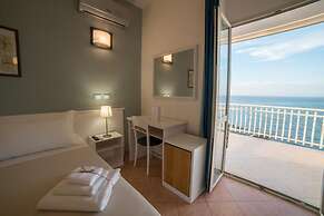 Hotel Club Perla
