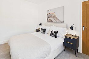 Host Stay Admiral s View