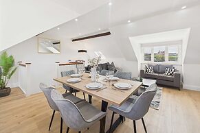 Host Stay Admiral s View