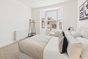 Host Stay Captain s View