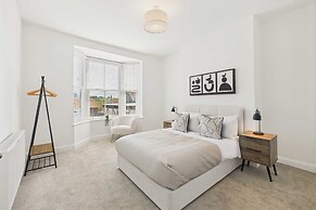 Host Stay Captain s View