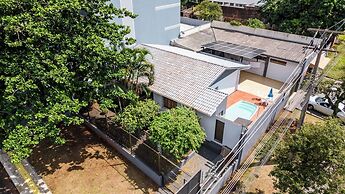 Casa Central 3 suites e piscina 10 pax