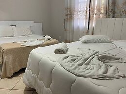 Casa Ampla piscina para ate 16 hospede