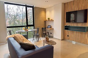 Inviting Stadio Suite Rosa Negra