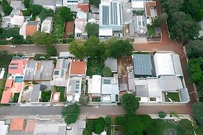 Casa Central piscina e AC para 8 hospede
