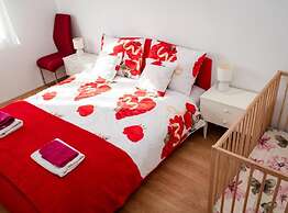 Dalmatian Apartments Bilice