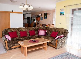 Dalmatian Apartments Bilice