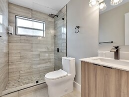 Cozy 1BR Seaside, Steps to Hollywood Beach & More