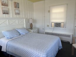 Harris Sea Ranch Motel
