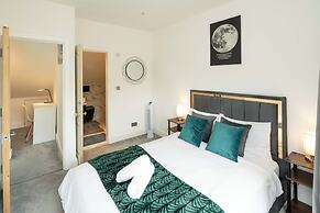 Superb 3bedroom House in Greenwich With Parking