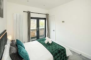 Superb 3bedroom House in Greenwich With Parking