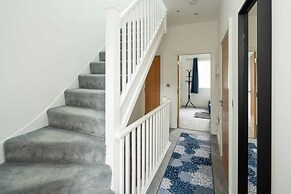 Superb 3bedroom House in Greenwich With Parking