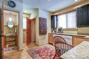 The Eagle Harbor Inn