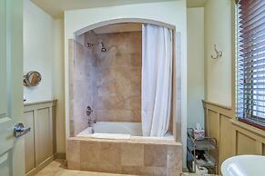 The Eagle Harbor Inn