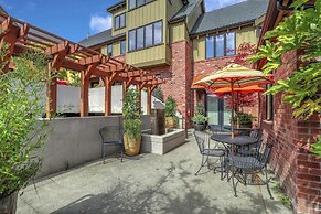 The Eagle Harbor Inn