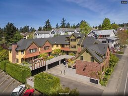 The Eagle Harbor Inn