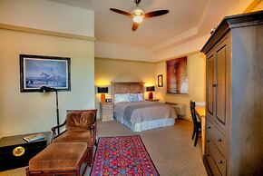 The Eagle Harbor Inn