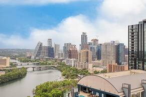 Luxe High Rise Near DT Austin w/ Views Rooftop Pool, Gym, & Luxe Ameni
