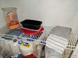 Chic 3 BR w/ Pool Near Disney Magic