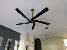 Chic 3 BR w/ Pool Near Disney Magic