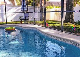 Chic 3 BR w/ Pool Near Disney Magic