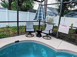 Chic 3 BR w/ Pool Near Disney Magic